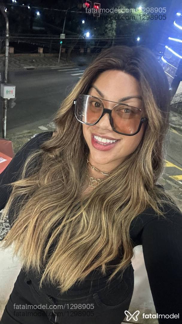Acompanhante travesti loira (o) de olhos castanhos em Lavras - Nicole