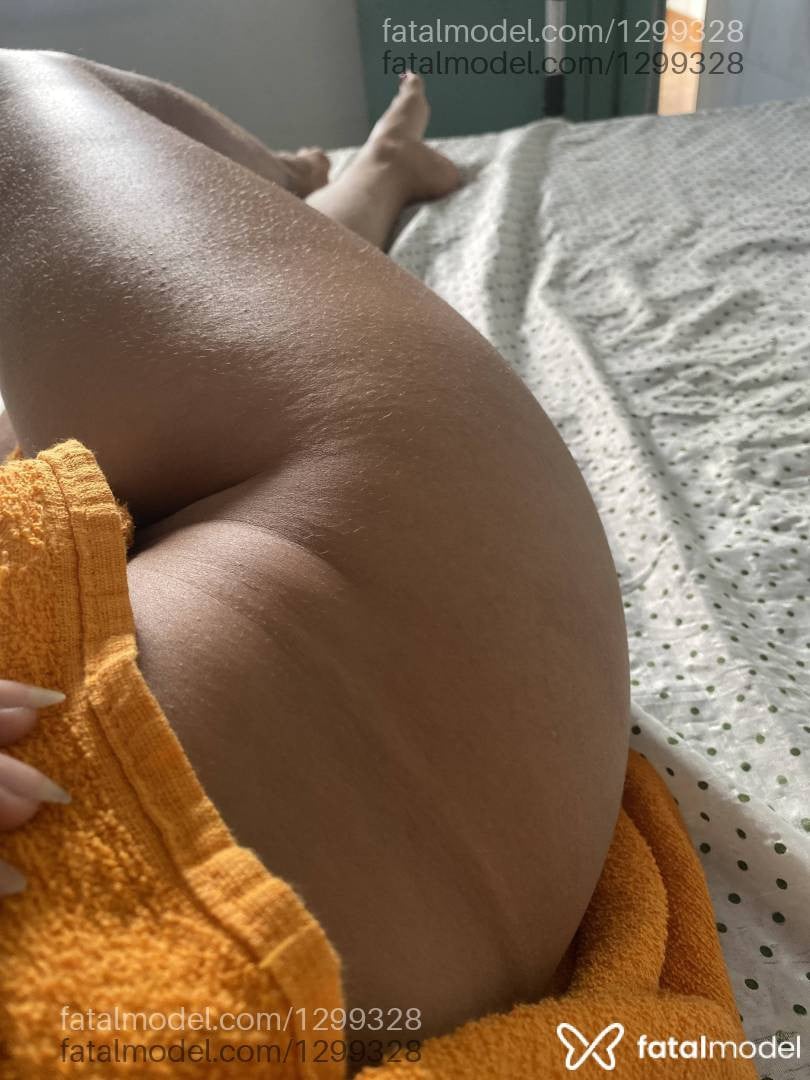 Acompanhante mulher com cabelo castanho de olhos castanhos em Marabá - Mel
