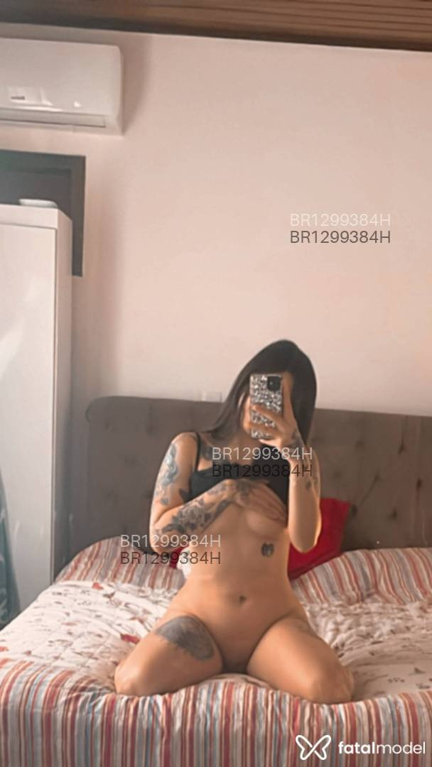Acompanhante mulher com cabelo castanho de olhos castanhos em Rio do Sul Acompanhante mulher com cabelo castanho de olhos castanhos em Rio do Sul - Dalila