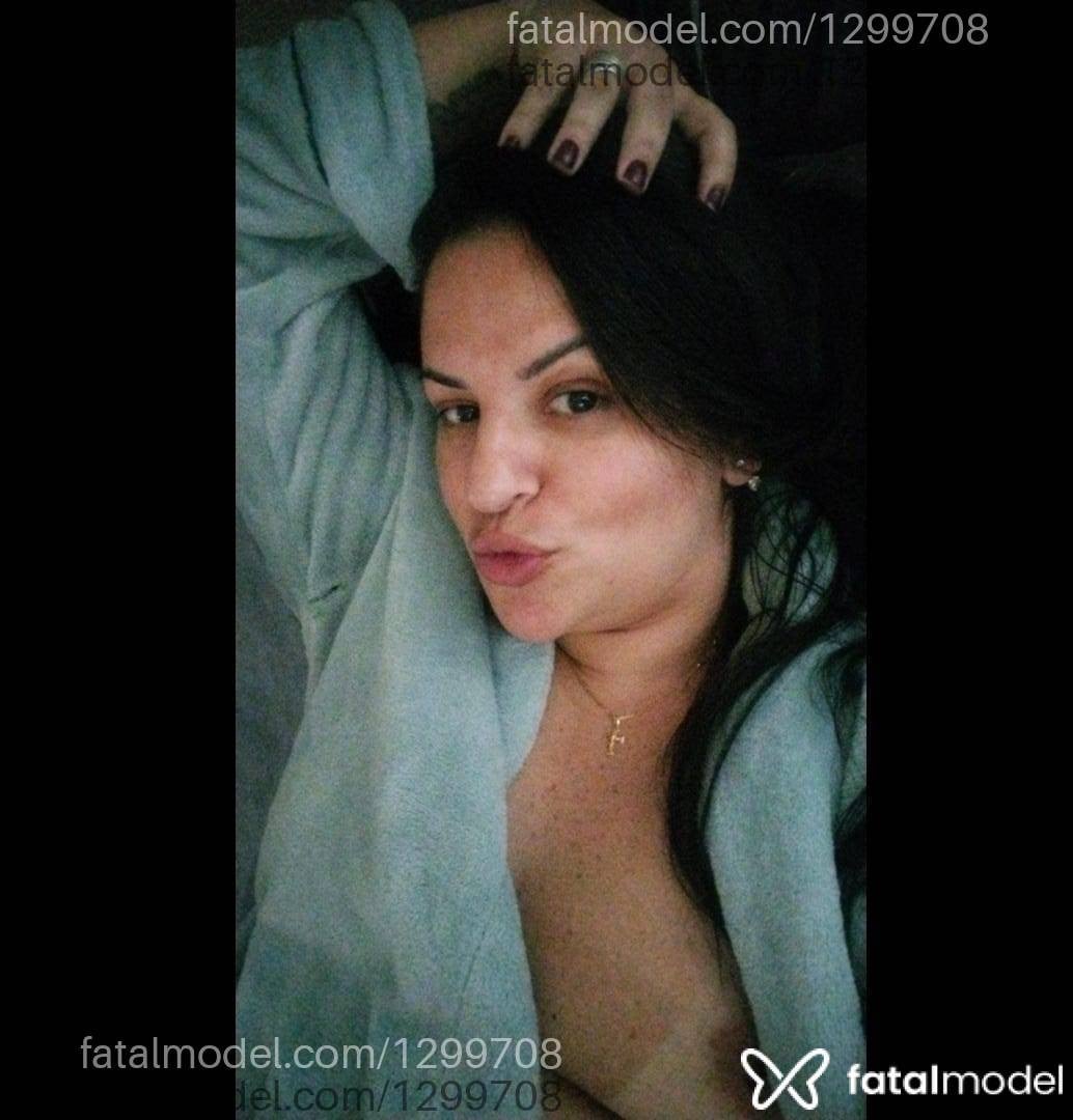 Acompanhante mulher morena (o) de olhos castanhos - Natacha carolzinha