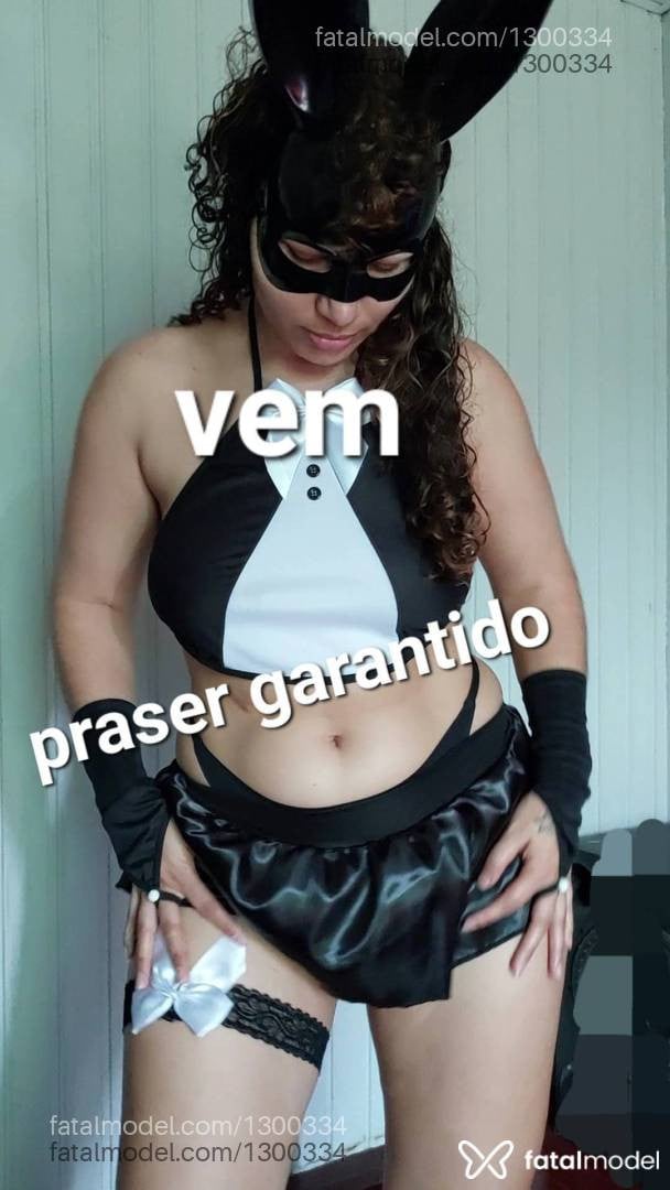 Acompanhante mulher com cabelo castanho de olhos castanhos - Ratyylayla