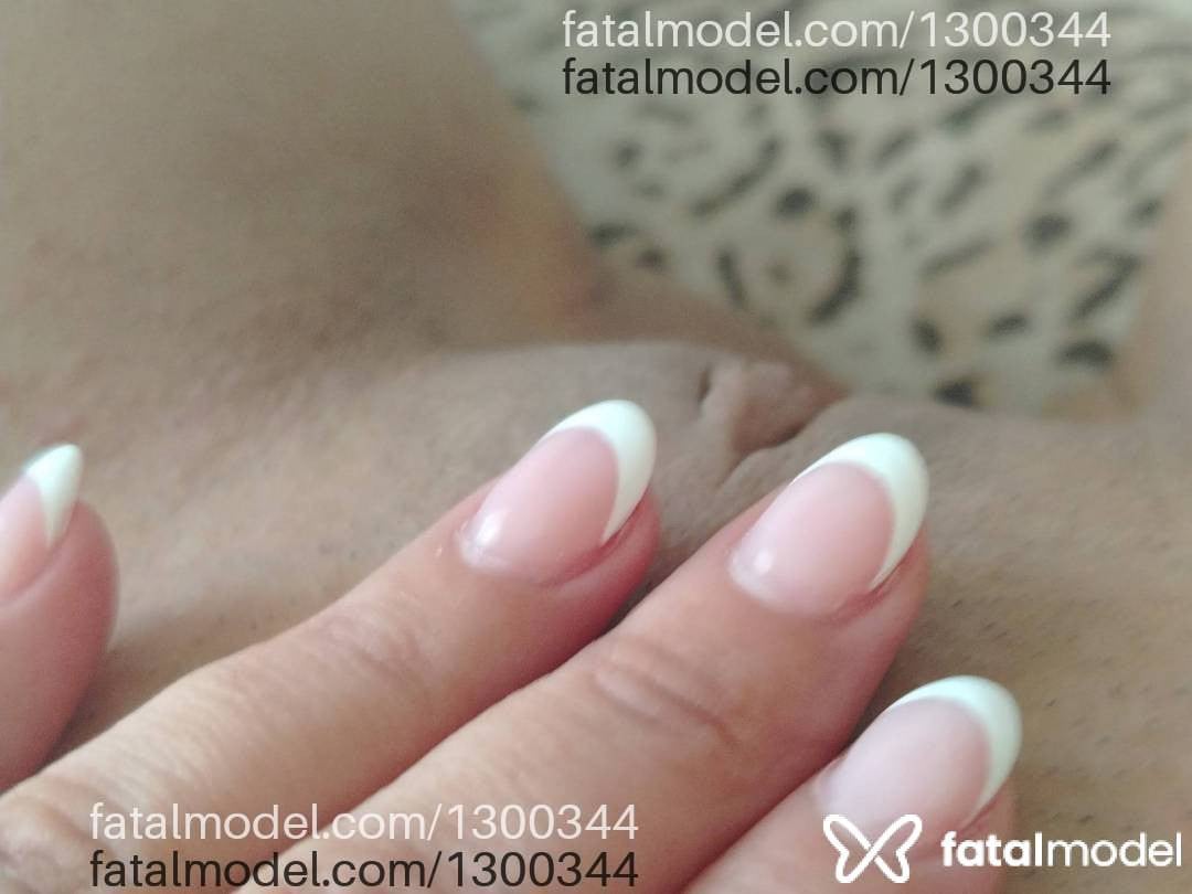 Acompanhante mulher com cabelo castanho de olhos castanhos - Estrela