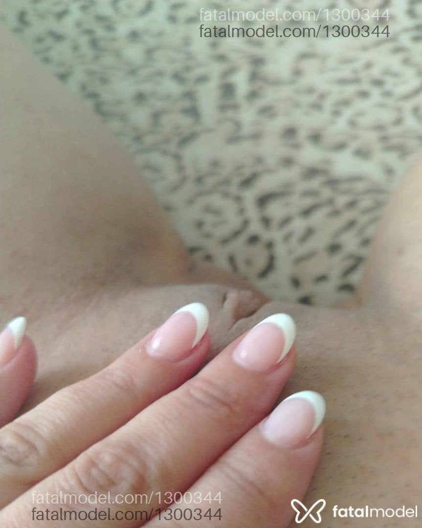 Acompanhante mulher com cabelo castanho de olhos castanhos - Estrela