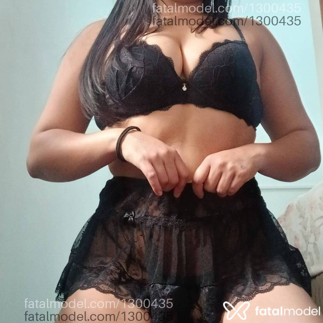 Acompanhante mulher morena (o) de olhos castanhos - Larissa