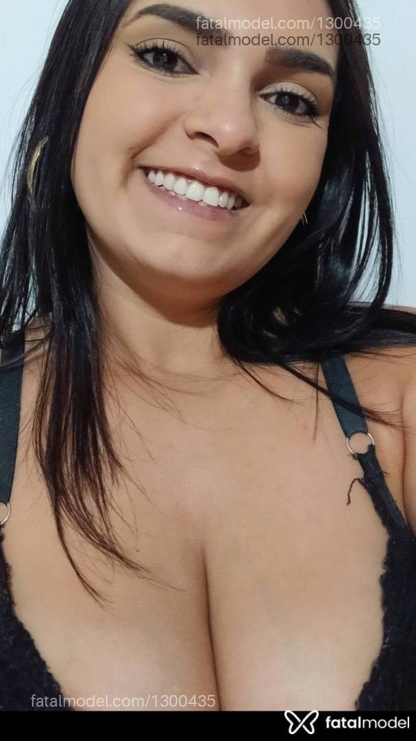 Acompanhante mulher morena (o) de olhos castanhos - Larissa
