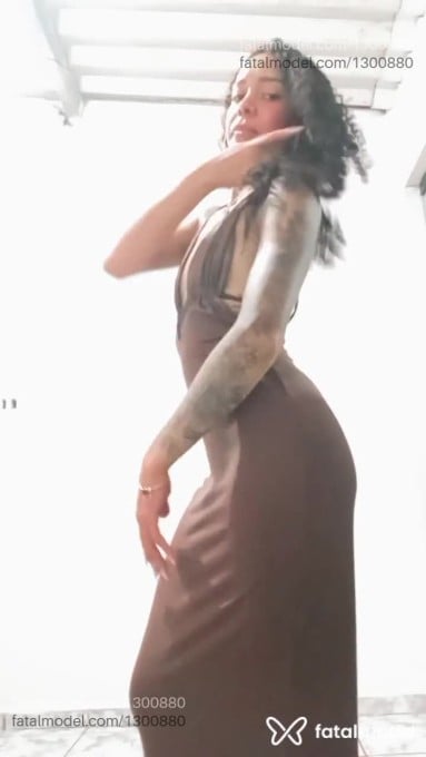 Acompanhante mulher com cabelo castanho de olhos castanhos em Barbacena - Brenda