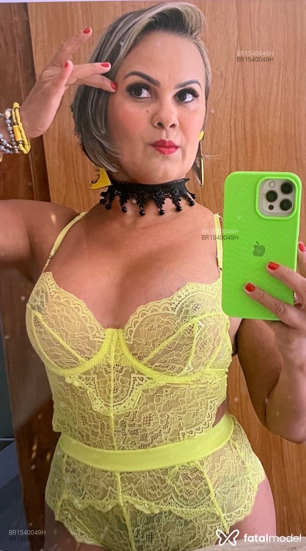 Acompanhante mulher loira (o) de olhos castanhos em Chapadão do Sul - Claudinha