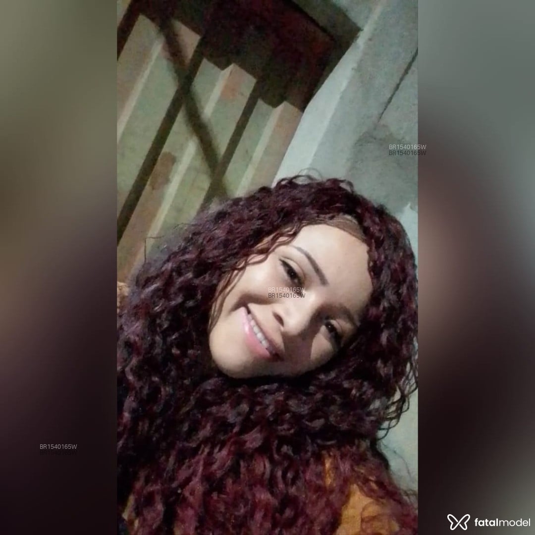 Acompanhante mulher ruiva (o) de olhos castanhos em Rio Verde - Heloar