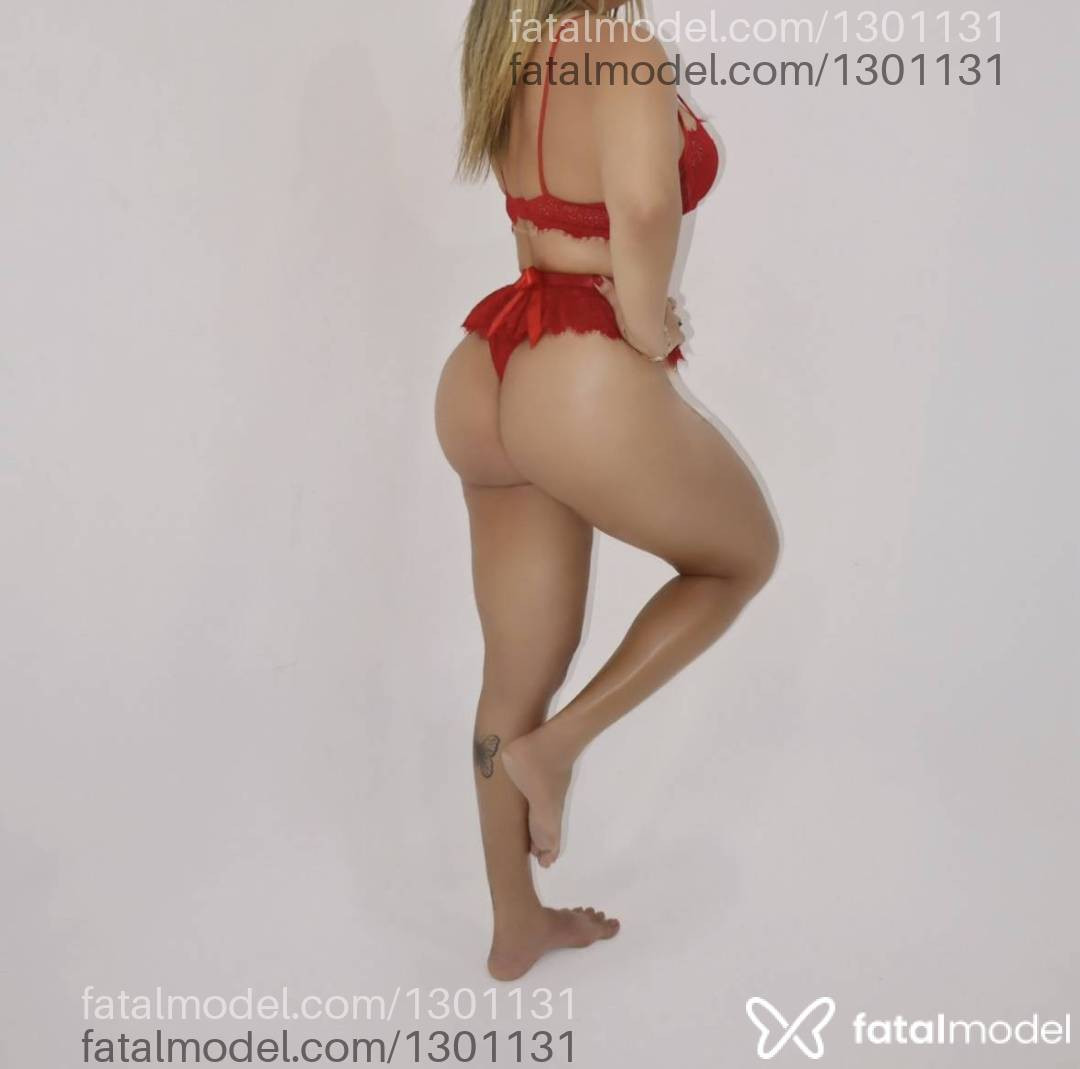Acompanhante mulher loira (o) de olhos castanhos - Jessica Amaro