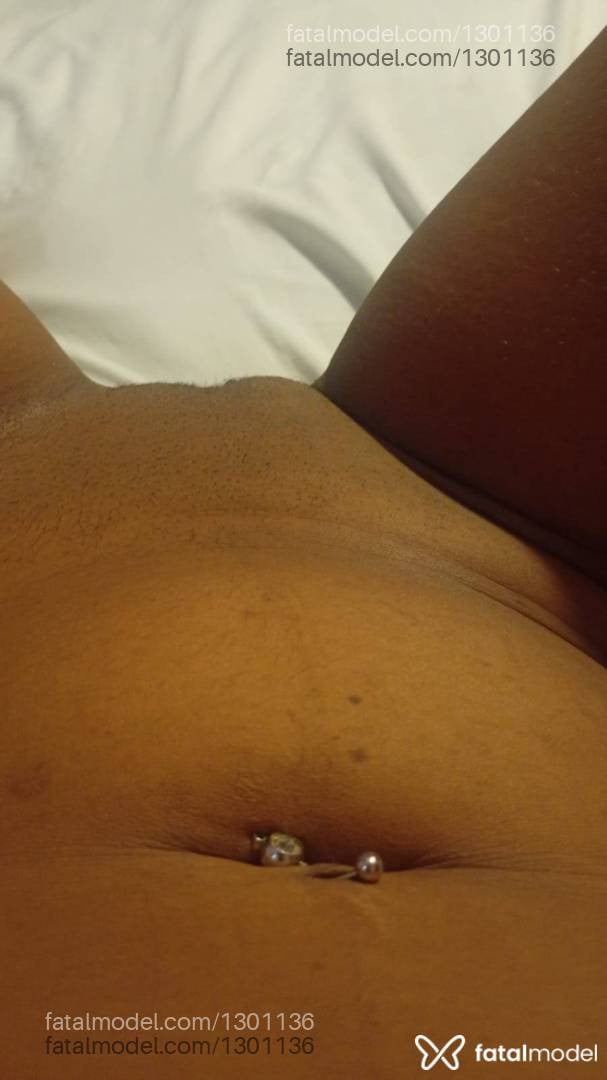 Acompanhante mulher com cabelo castanho de olhos pretos em Coronel Fabriciano Acompanhante mulher com cabelo castanho de olhos pretos em Coronel Fabriciano - Melissa