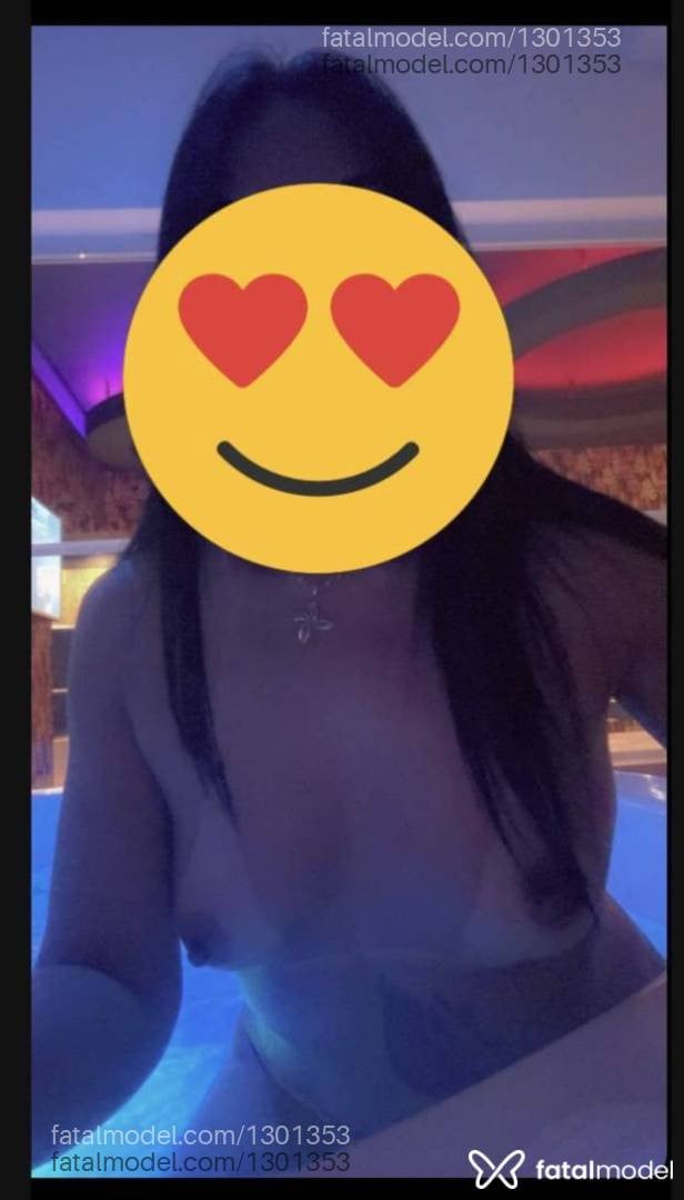 Acompanhante mulher morena (o) de olhos mel - larissa
