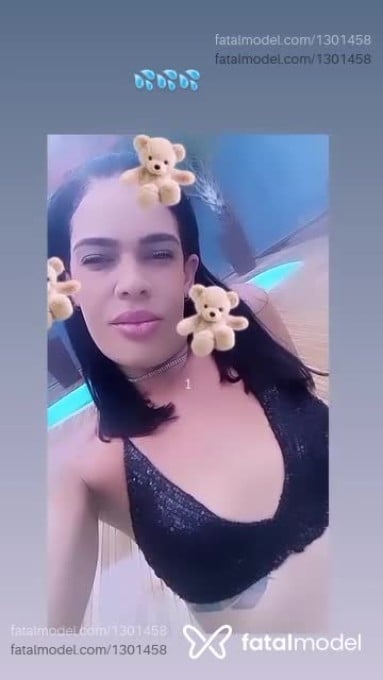 Acompanhante mulher morena (o) de olhos castanhos - Kelly Lacerda Acompanhante mulher morena (o) de olhos castanhos - Kelly Lacerda