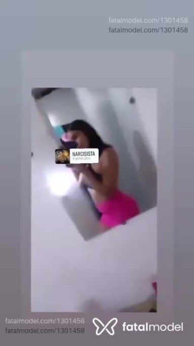 Acompanhante mulher morena (o) de olhos castanhos - Kelly Lacerda Acompanhante mulher morena (o) de olhos castanhos - Kelly Lacerda