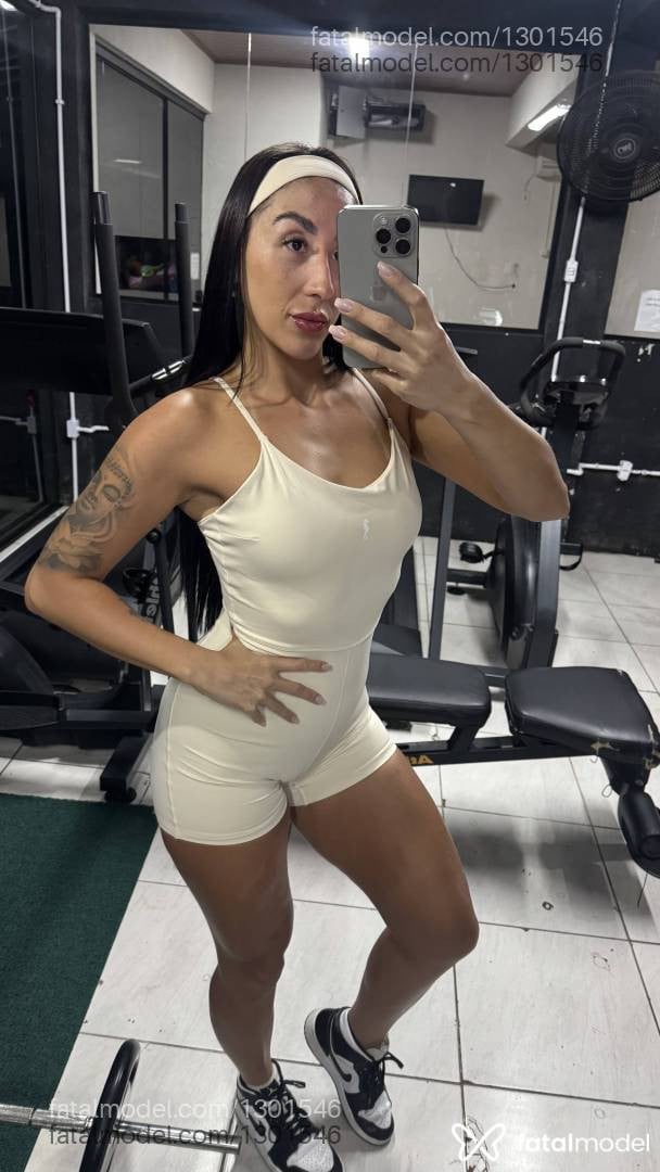 Acompanhante mulher morena (o) de olhos castanhos em Itajaí Acompanhante mulher morena (o) de olhos castanhos em Itajaí - Maya Alencar