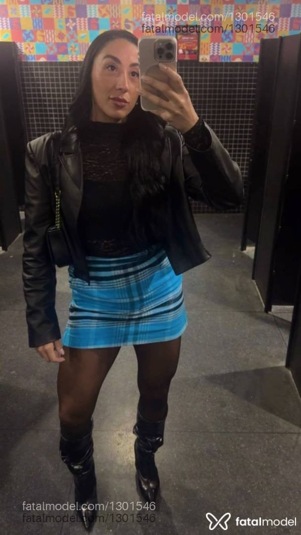 Acompanhante mulher morena (o) de olhos castanhos em Itajaí - Maya Alencar