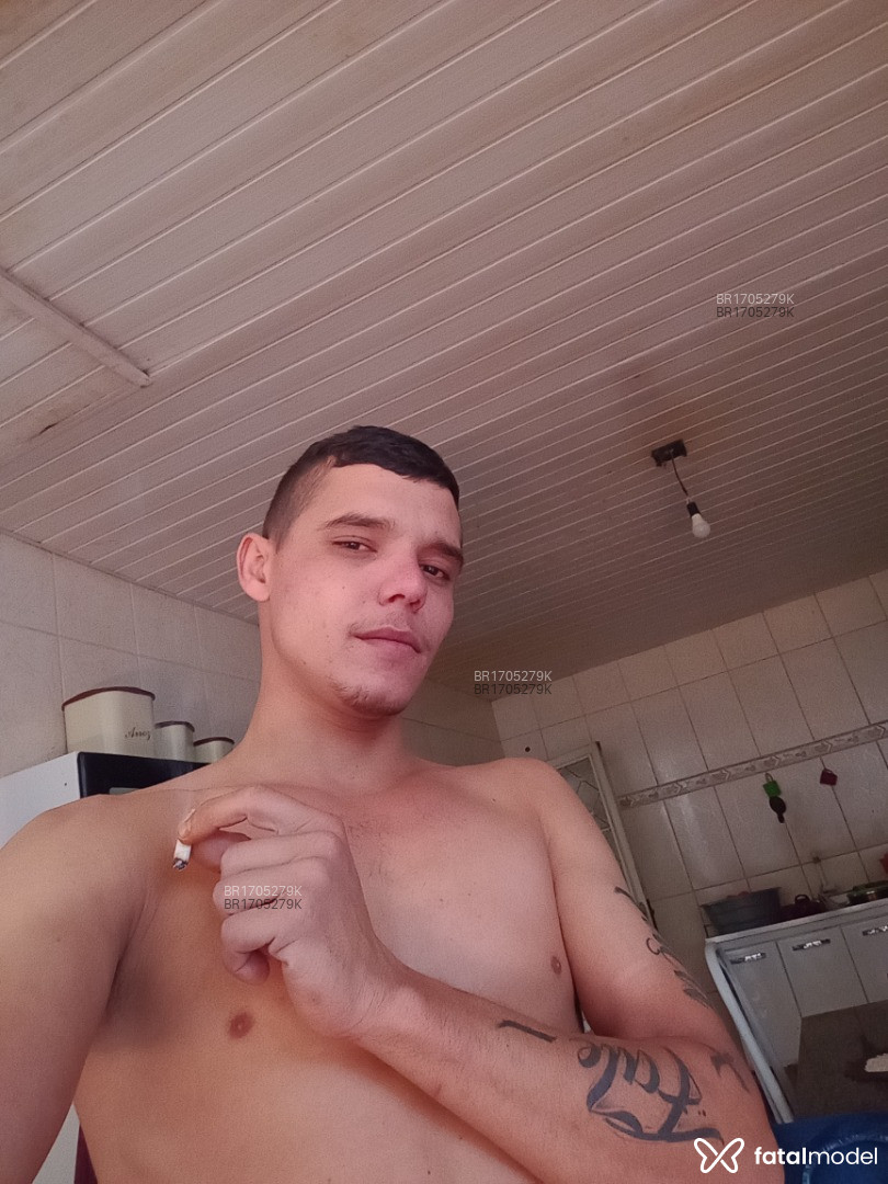 Acompanhante homem morena (o) de olhos castanhos em São José do Rio Preto - Felix batista