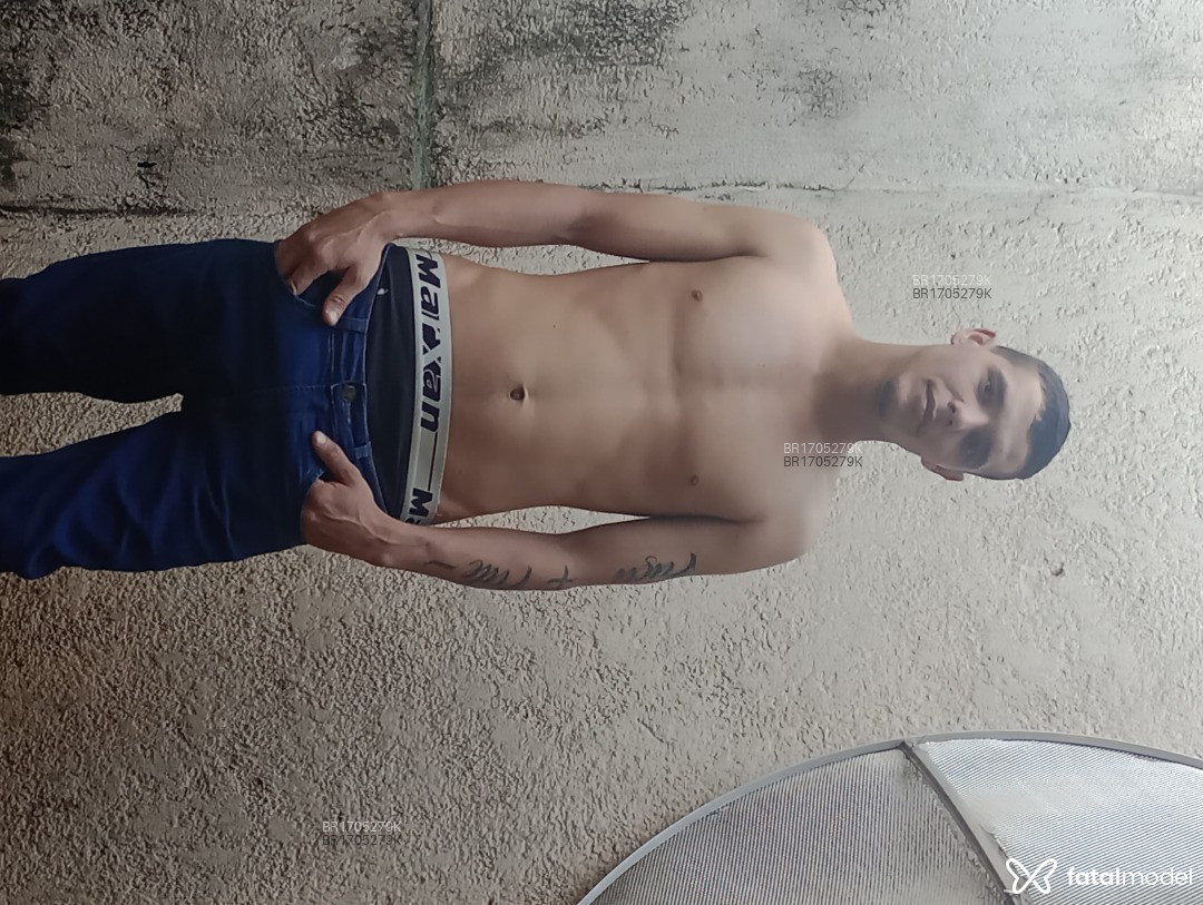 Acompanhante homem morena (o) de olhos castanhos em São José do Rio Preto - Felix batista