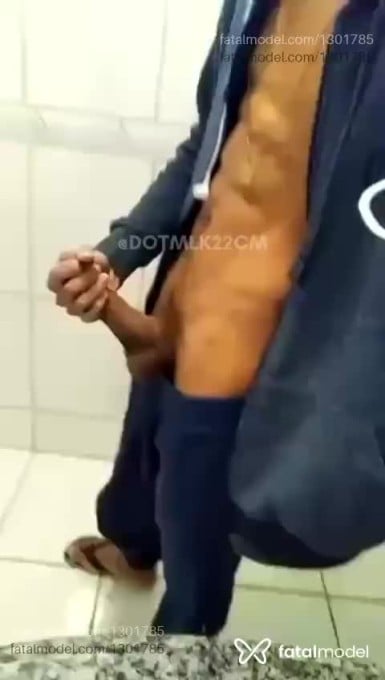 Acompanhante homem morena (o) de olhos castanhos - Grande Caio