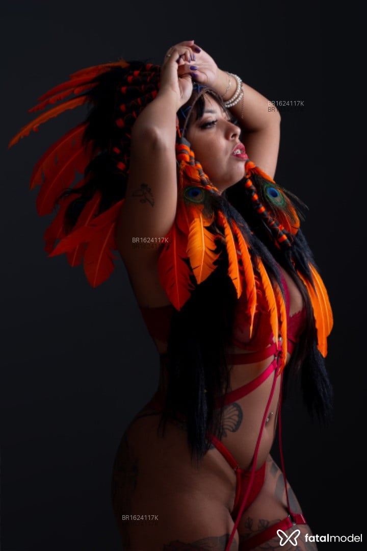 Acompanhante mulher morena (o) de olhos castanhos em Três Corações - Mariiah