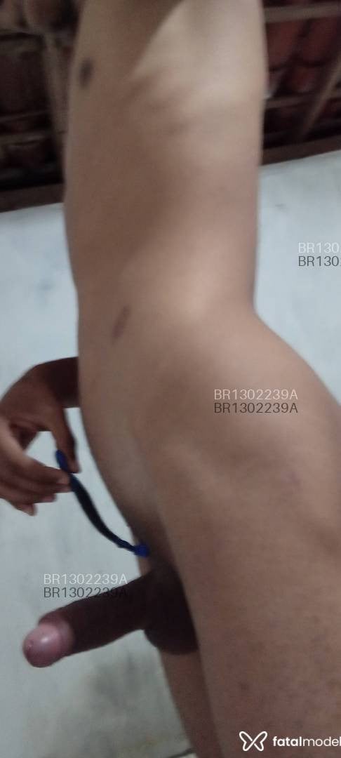 Acompanhante homem com cabelo castanho de olhos pretos em Santo Antônio de Jesus - Moren