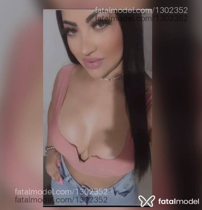 Acompanhante mulher morena (o) de olhos verdes - Bruna