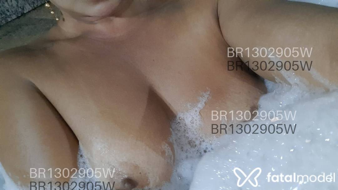 Acompanhante mulher com cabelo castanho de olhos castanhos em Cachoeiro de Itapemirim Acompanhante mulher com cabelo castanho de olhos castanhos em Cachoeiro de Itapemirim - Yses oliver