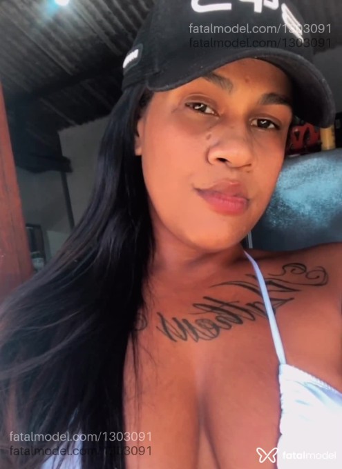 Acompanhante mulher morena (o) de olhos pretos em Armação dos Búzios - Mirella
