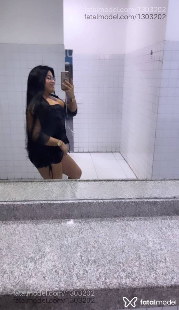Acompanhante mulher trans com cabelo castanho de olhos castanhos em Petrolina - Raissa