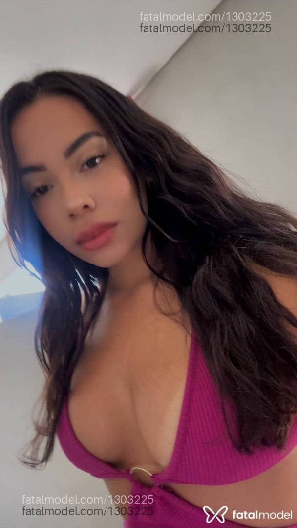 Acompanhante mulher com cabelo castanho de olhos castanhos em São Paulo - Rebeca Duarte