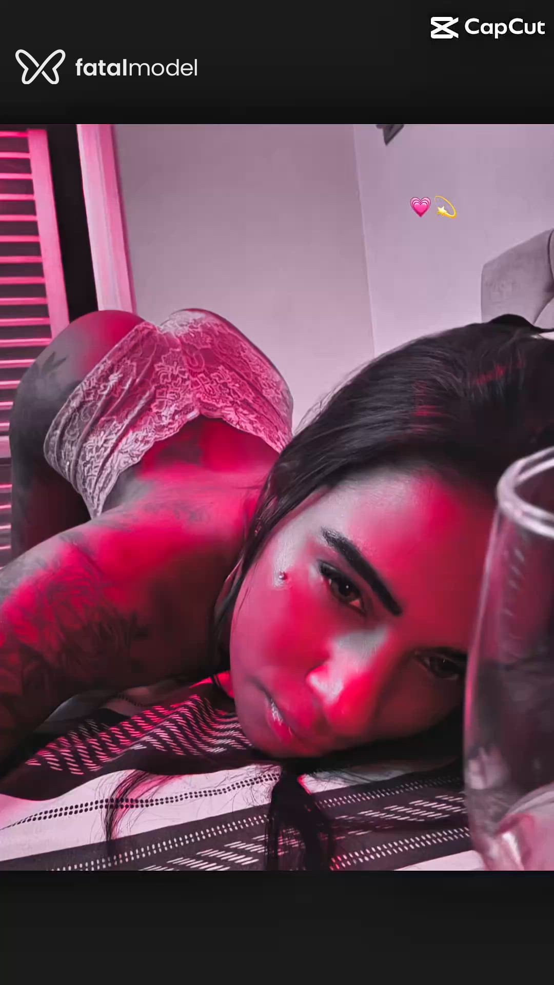 Acompanhante mulher morena (o) de olhos verdes - Nathi Alvss