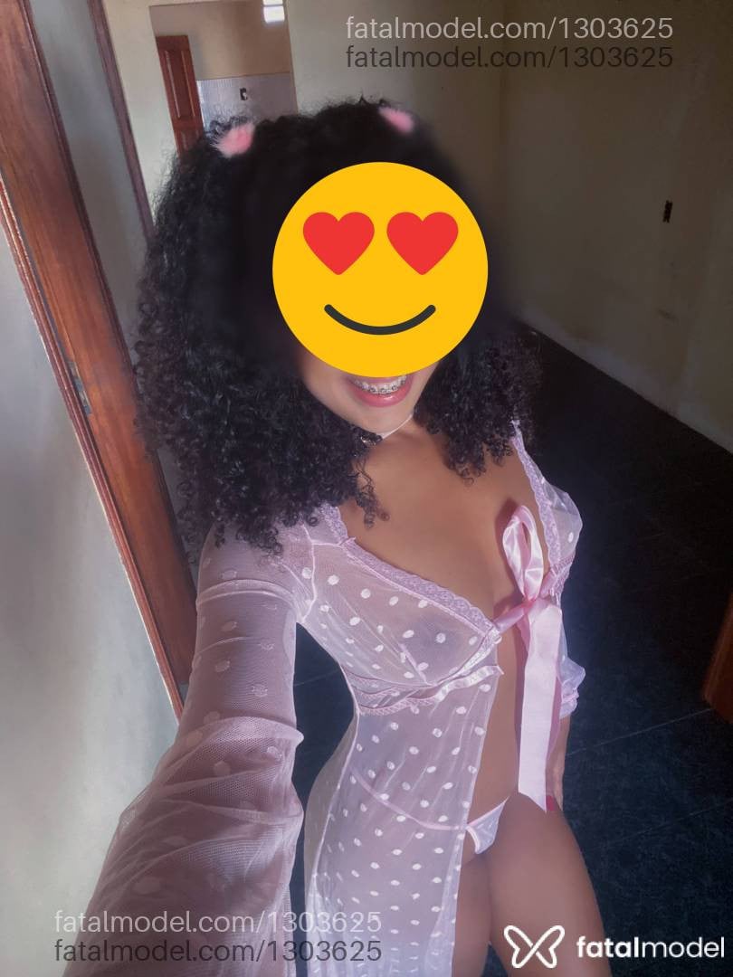 Acompanhante mulher morena (o) de olhos pretos - Alice Cardoso