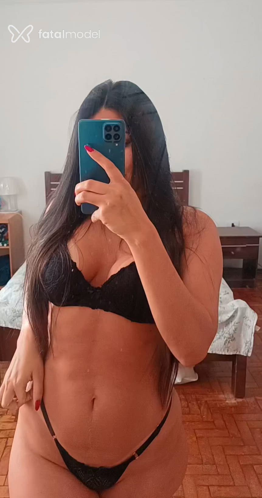 Acompanhante mulher morena (o) de olhos mel - Camilly Fontinelly Acompanhante mulher morena (o) de olhos mel - Camilly Fontinelly