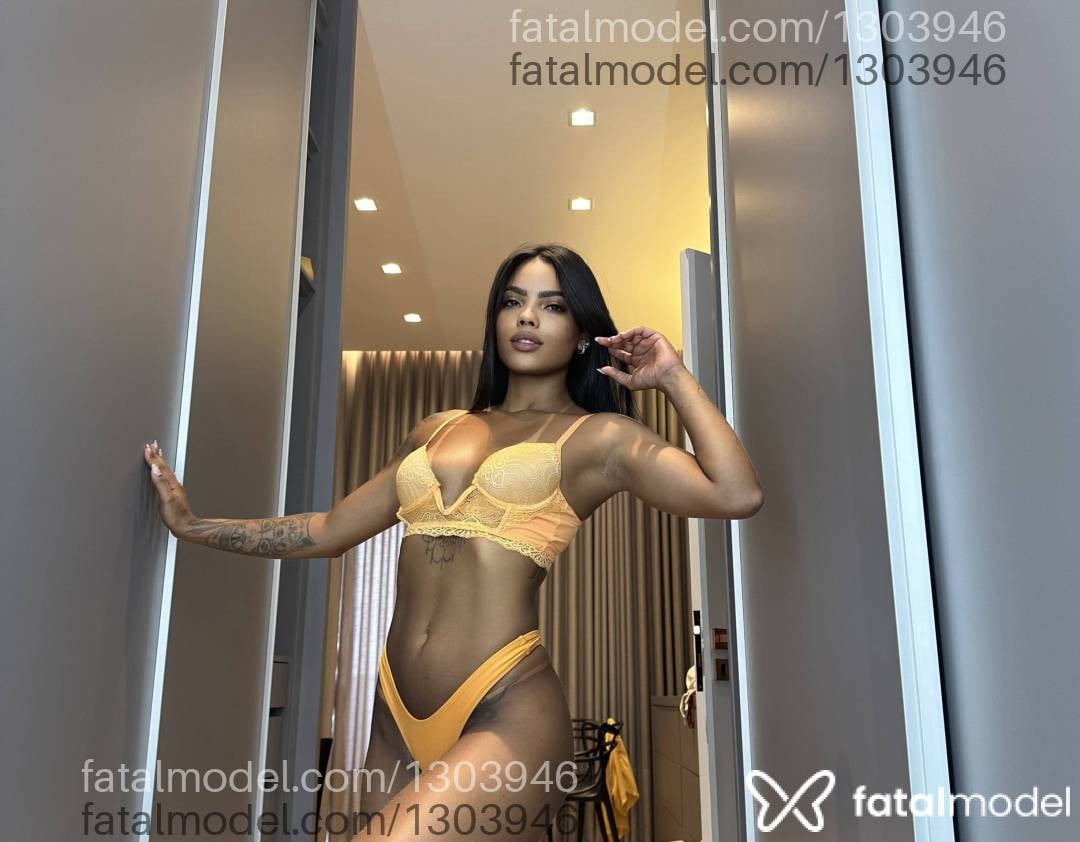 Acompanhante mulher morena (o) de olhos pretos - Mary Dias