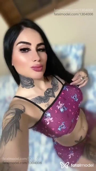 Acompanhante mulher morena (o) de olhos castanhos em Caxias do Sul - Camila Moura