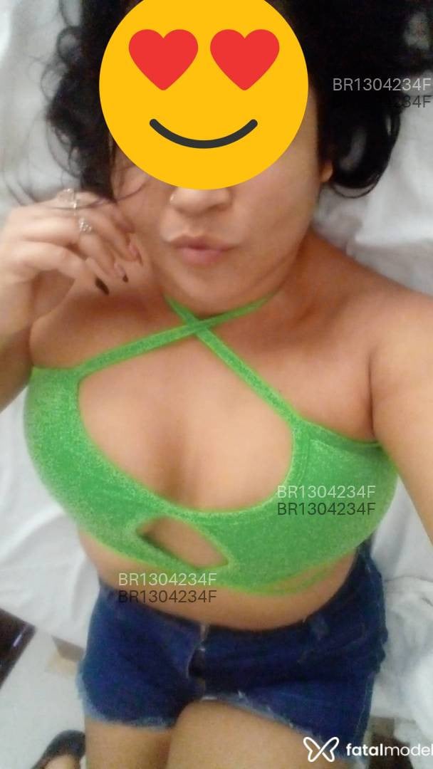 Acompanhante mulher morena (o) de olhos castanhos em Lagoa da Prata Acompanhante mulher morena (o) de olhos castanhos em Lagoa da Prata - Julia Morena