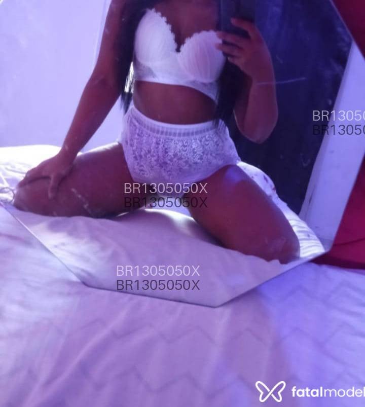 Acompanhante mulher morena (o) de olhos castanhos em Indaial - Jady ferraz