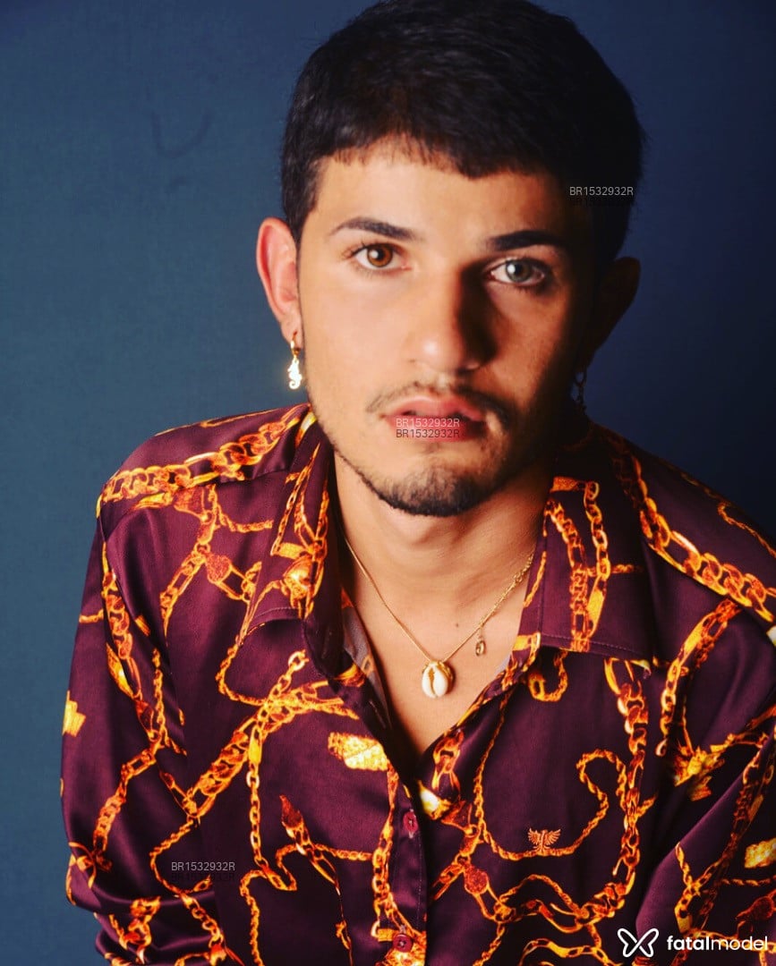 Acompanhante homem morena (o) de olhos castanhos em Rio de Janeiro - Eduardo Carvalho