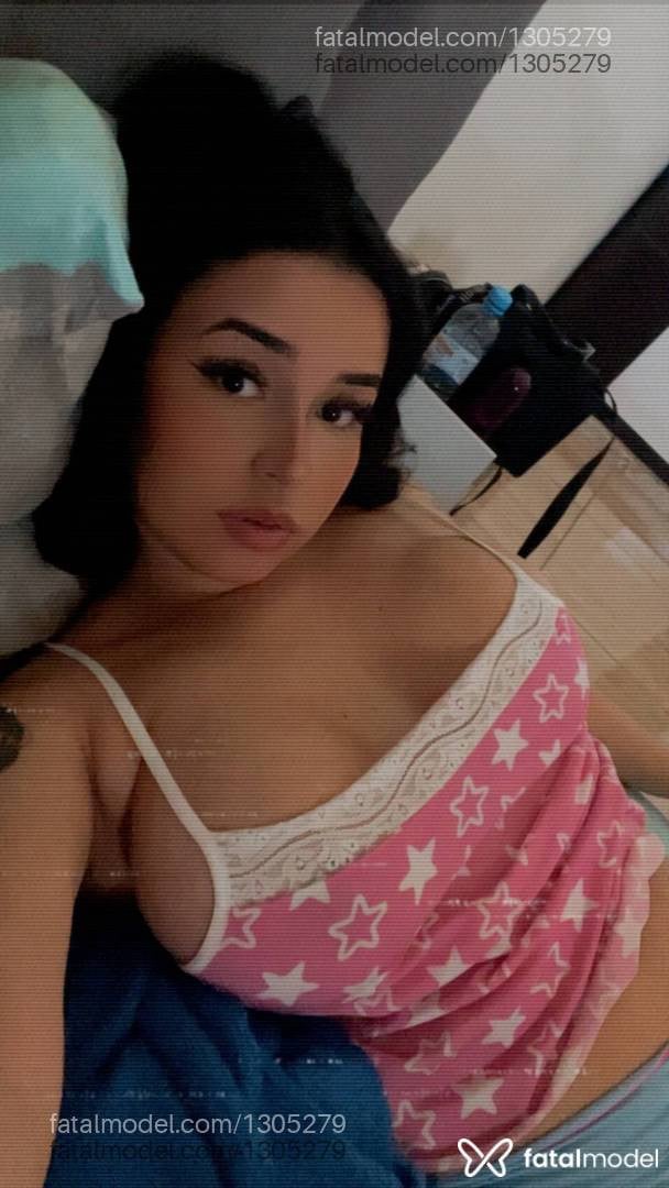 Acompanhante mulher morena (o) de olhos pretos - Isabella Moraes