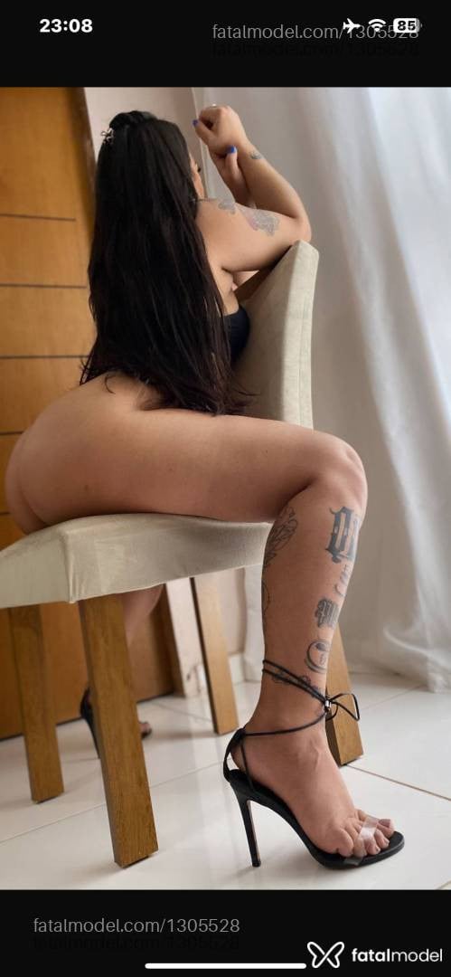 Acompanhante mulher com cabelo castanho de olhos castanhos em Marabá Acompanhante mulher com cabelo castanho de olhos castanhos em Marabá - Karla Silva