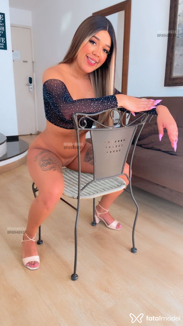 Acompanhante mulher com cabelo castanho de olhos castanhos em São Paulo Acompanhante mulher com cabelo castanho de olhos castanhos em São Paulo - Talita
