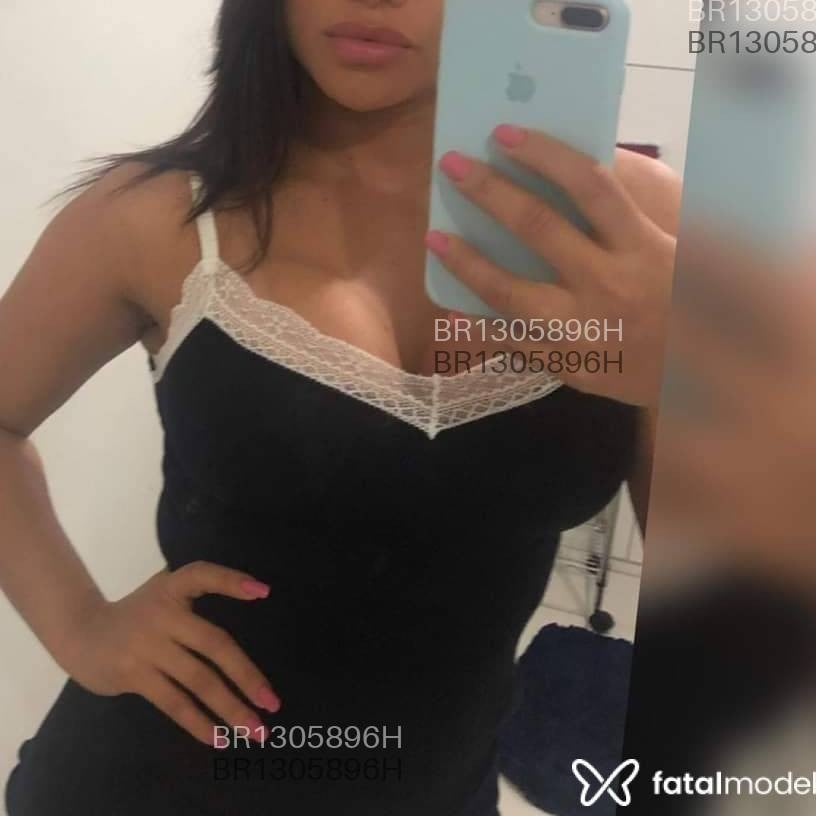 Acompanhante mulher morena (o) de olhos castanhos em Dracena - Kira Monteiro