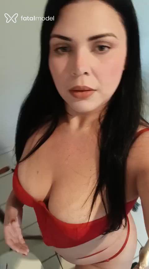 Acompanhante mulher morena (o) de olhos verdes - INGRID MELLO