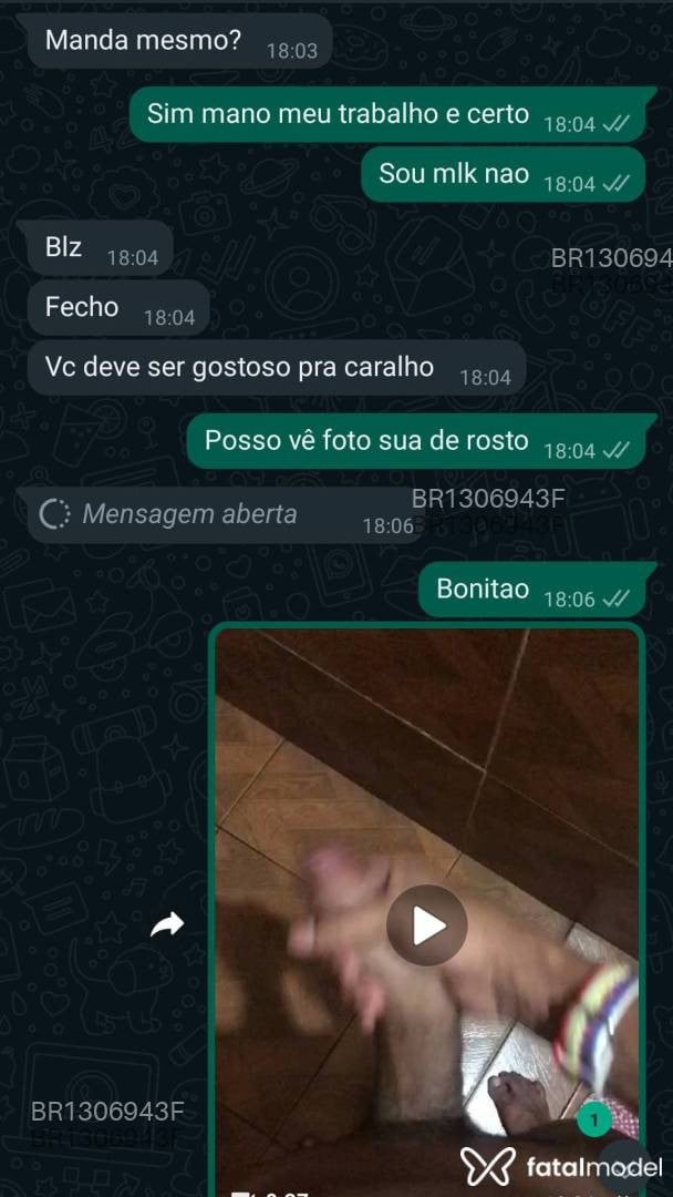Acompanhante homem com cabelo castanho de olhos pretos em Caldas Novas Acompanhante homem com cabelo castanho de olhos pretos em Caldas Novas - Daniel costa