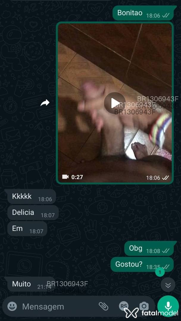 Acompanhante homem com cabelo castanho de olhos pretos em Caldas Novas Acompanhante homem com cabelo castanho de olhos pretos em Caldas Novas - Daniel costa