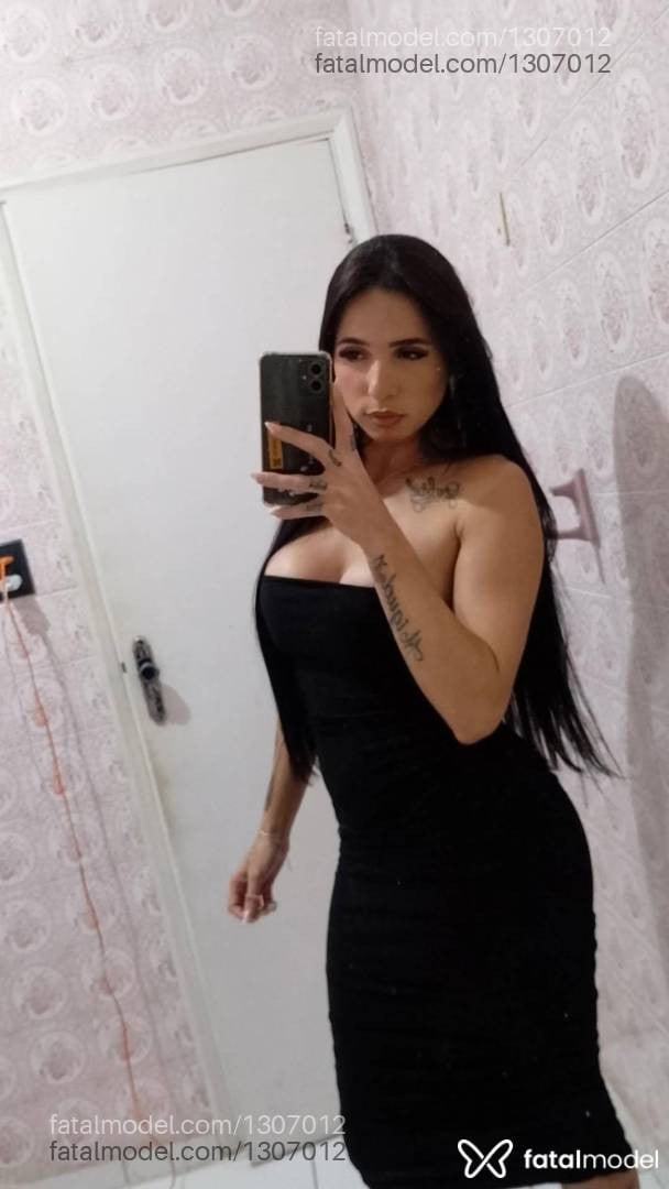 Acompanhante mulher morena (o) de olhos castanhos - Heloísa
