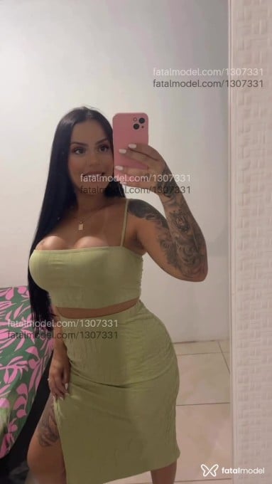 Acompanhante mulher morena (o) de olhos castanhos - Fernanda Souza Acompanhante mulher morena (o) de olhos castanhos - Fernanda Souza