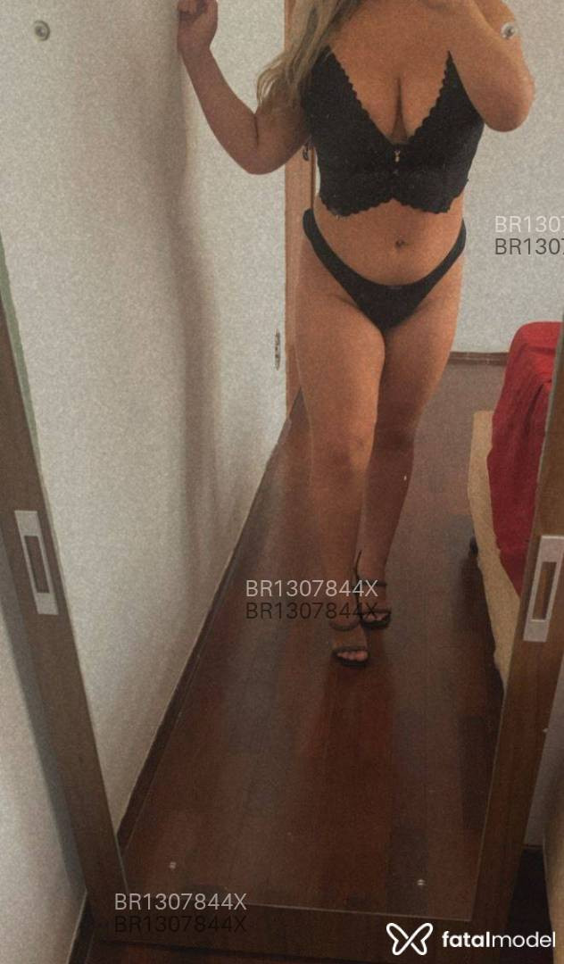 Acompanhante mulher loira (o) de olhos verdes em Pirassununga - Vanessinha