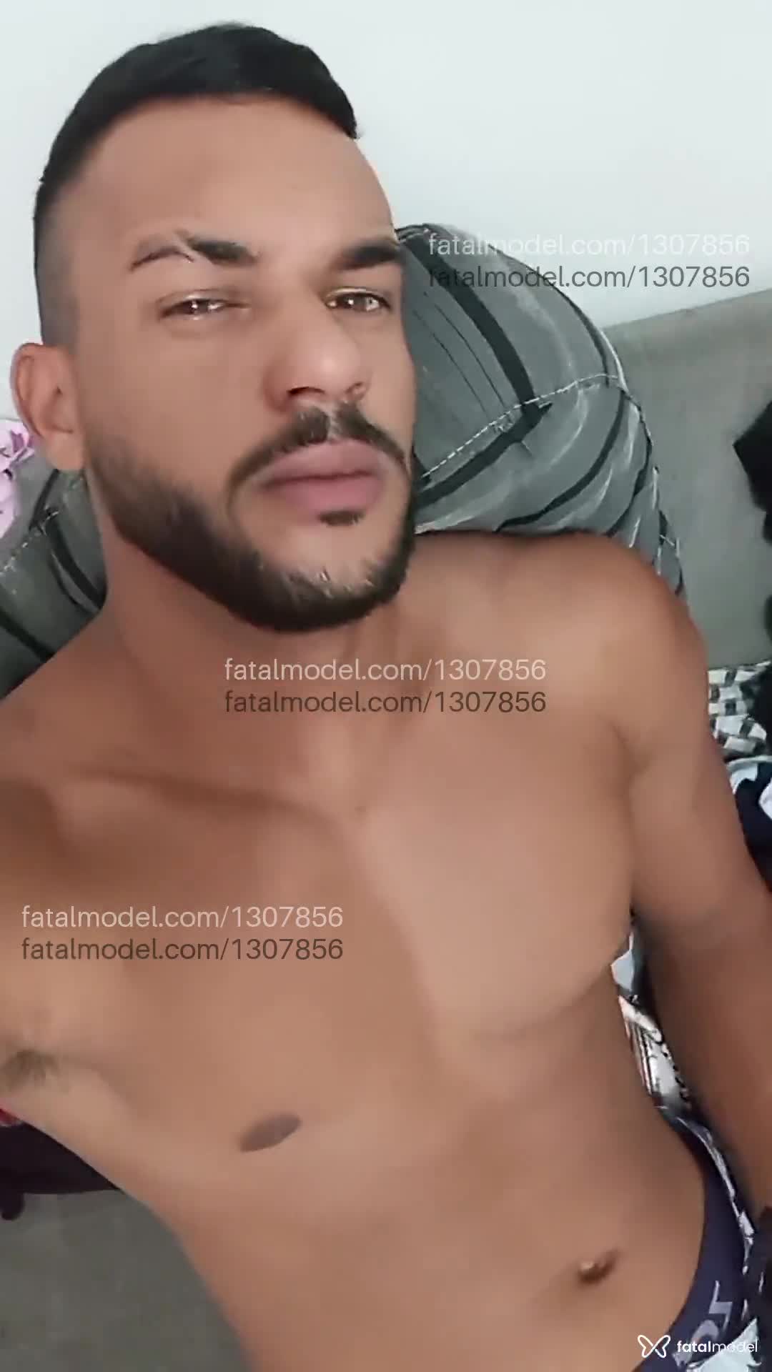 Acompanhante homem morena (o) de olhos castanhos em Garanhuns Acompanhante homem morena (o) de olhos castanhos em Garanhuns - Luciberto Morenoo