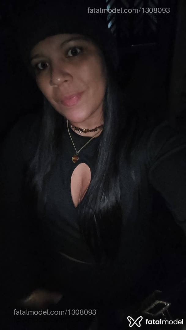 Acompanhante mulher com cabelo castanho de olhos castanhos - Melissa Mendes