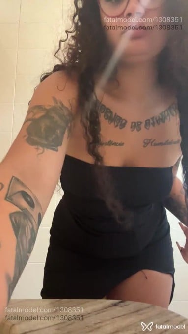 Acompanhante mulher com cabelo castanho de olhos castanhos em Capão da Canoa Acompanhante mulher com cabelo castanho de olhos castanhos em Capão da Canoa - Isabele Bello